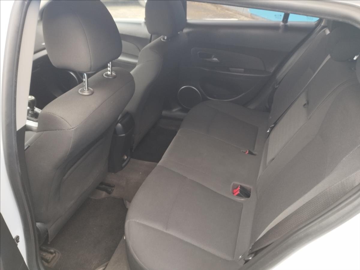 Chevrolet Cruze Kombi 1,7 l 96 kw