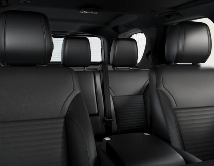 Land Rover Discovery 5