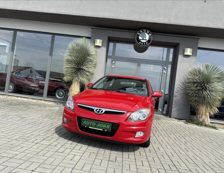Hyundai i30 Hatchback 1,4 l 80 kw