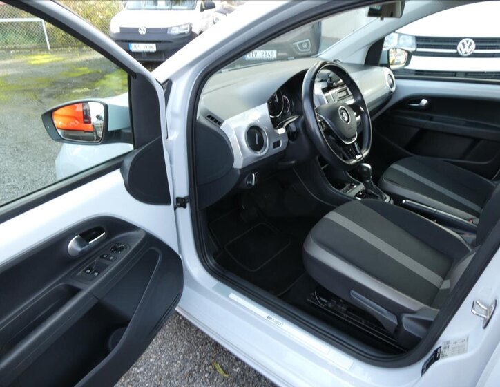 Volkswagen e-up! 15