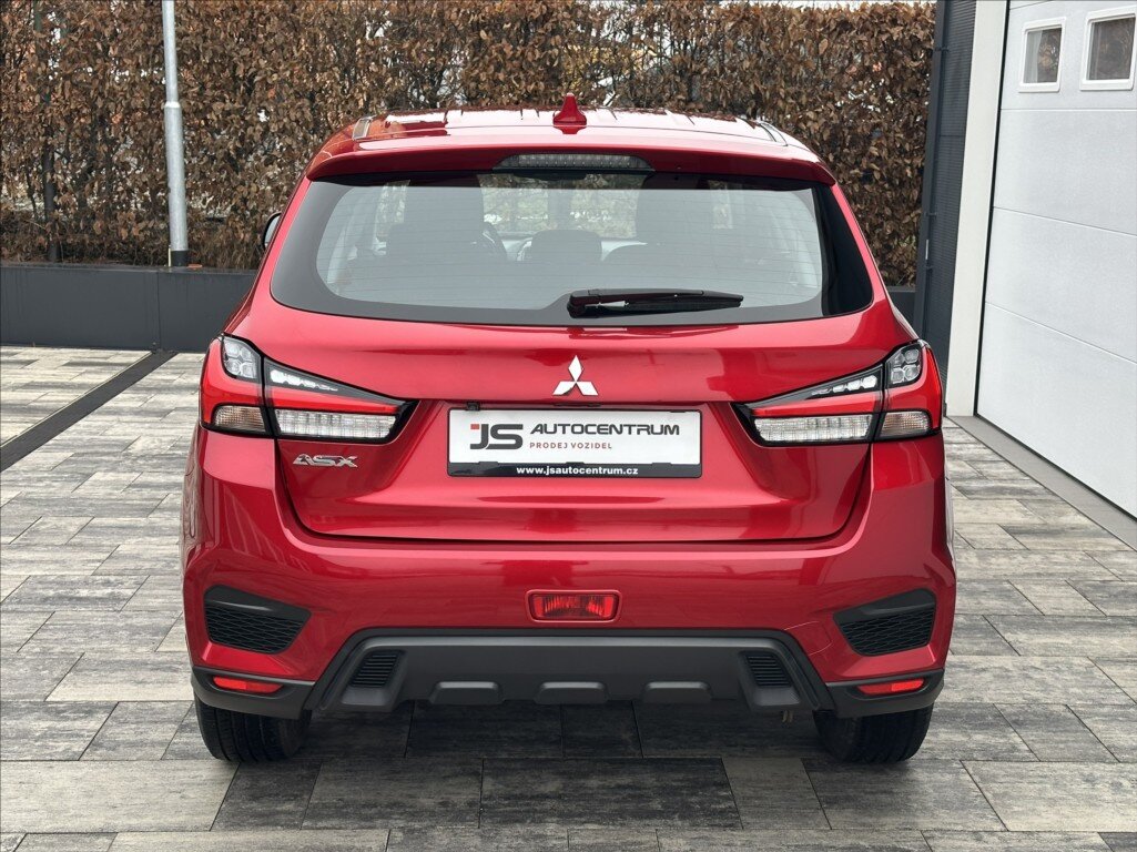 Mitsubishi ASX SUV / Terénní 2,0 l 110 kw