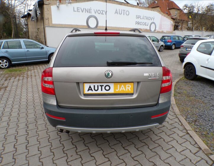 Škoda Octavia Kombi 2,0 l 103 kw