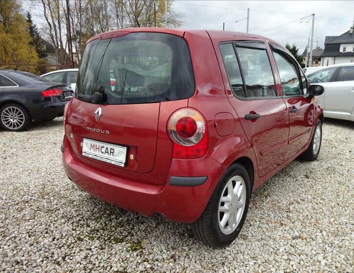 Renault Modus Kombi 1,1 l 55 kw