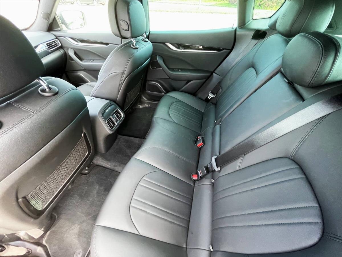 Maserati Levante SUV / Terénní 3,0 l 257 kw