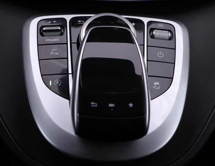 Mercedes-Benz Třídy V 27