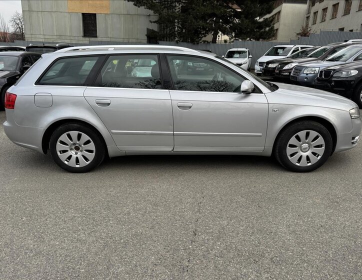 Audi A4 Kombi 2,0 l 103 kw