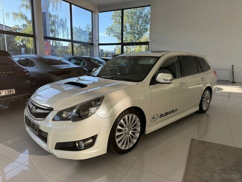 Subaru Legacy Kombi 0,0 195 kw