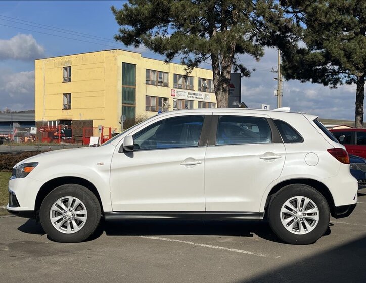 Mitsubishi ASX SUV / Terénní 1,6 l 86 kw