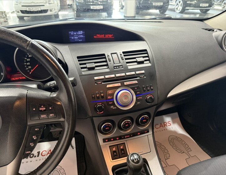 Mazda 3 Hatchback 1,6 l 77 kw