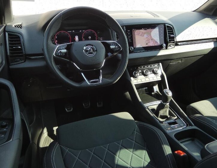 Škoda Karoq SUV / Terénní 1,5 l 110 kw
