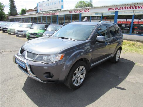 Mitsubishi Outlander SUV / Terénní 2,4 l 125 kw