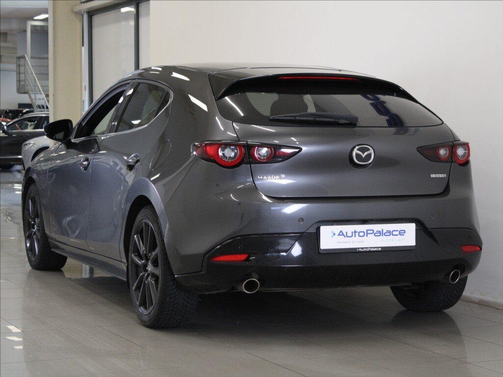 Mazda 3 Hatchback 2,0 l 110 kw