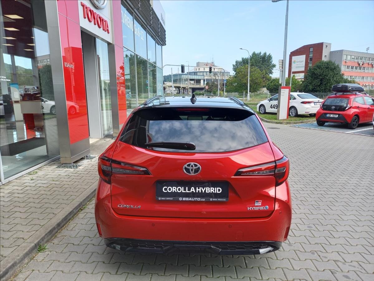 Toyota Corolla Kombi 2,0 l 144 kw