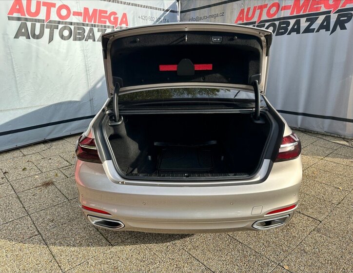 BMW Řada 7 18