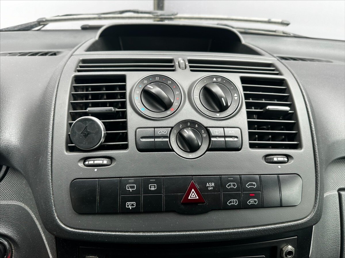 Mercedes-Benz Vito Kombi 2,1 l 120 kw