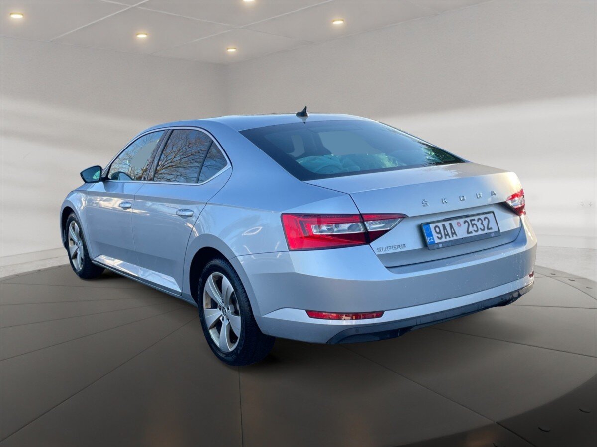 Škoda Superb