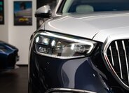 Mercedes-Benz Ostatní Sedan / Limuzína 6,0 l 450 kw