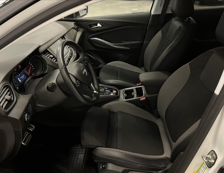 Opel Grandland X 21