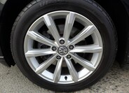 Volkswagen Passat 10