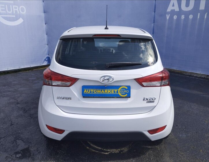 Hyundai ix20 MPV 1,4 l 57 kw