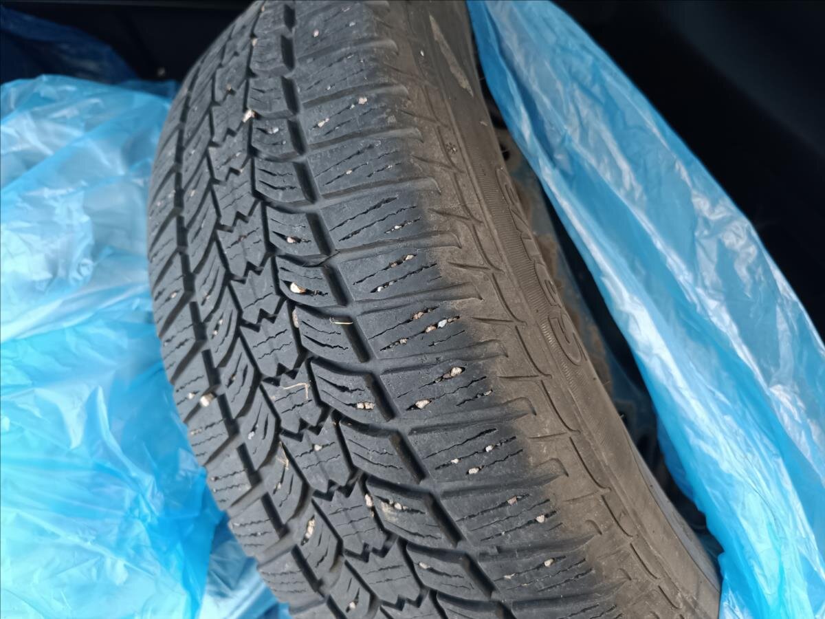 Ford S-MAX MPV 2,0 l 103 kw