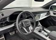 Audi Q8 SUV / Terénní 3,0 l 210 kw