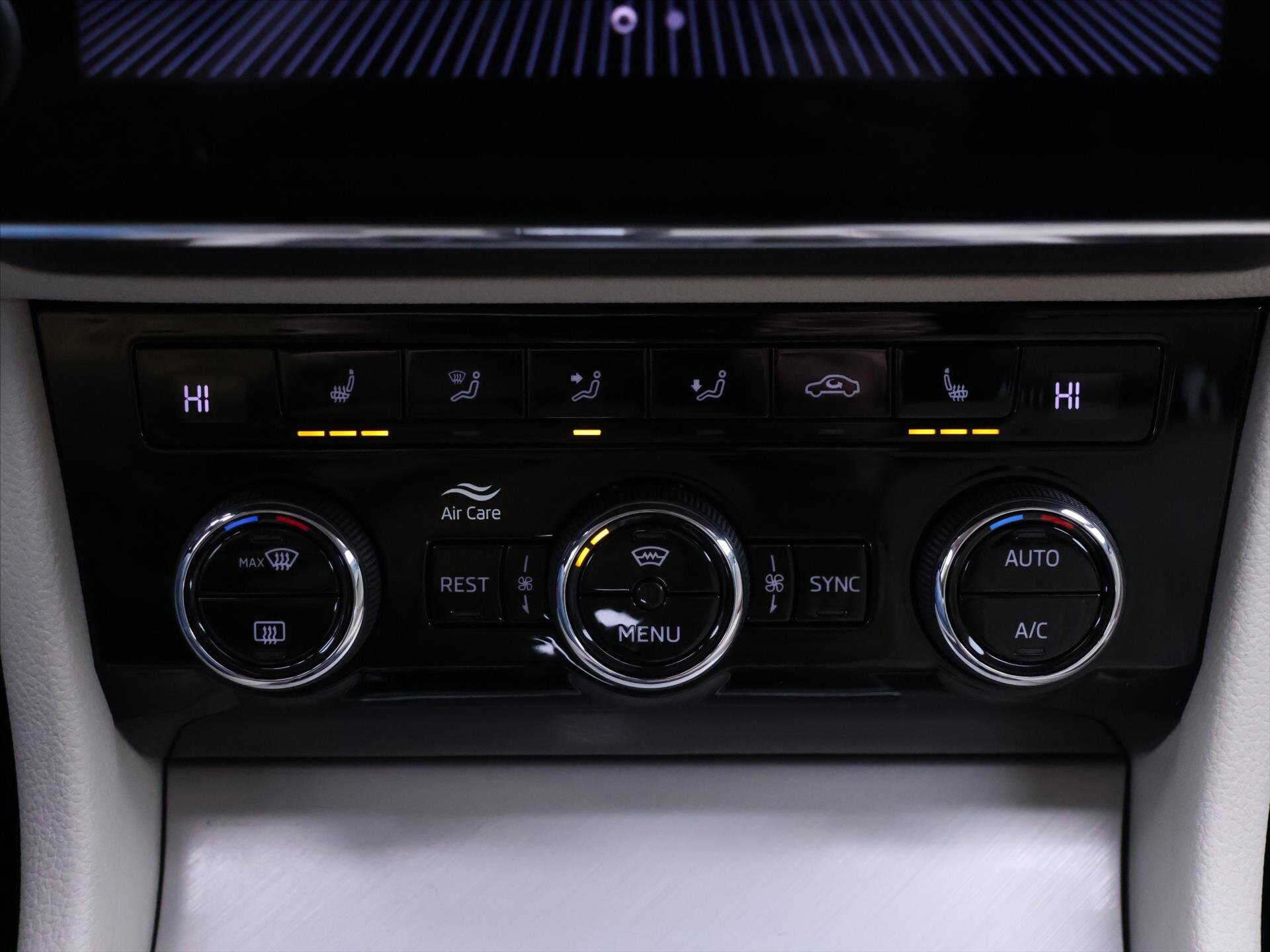 Škoda Superb Liftback 2,0 l 110 kw