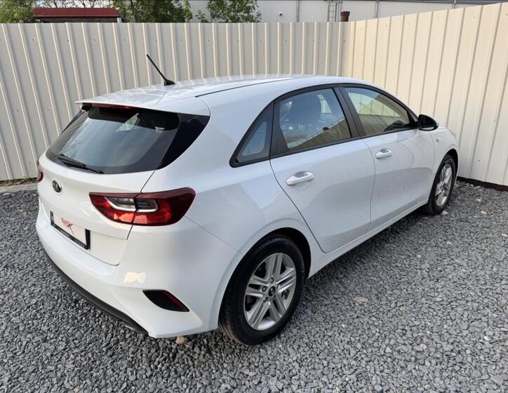 Kia Ceed 13