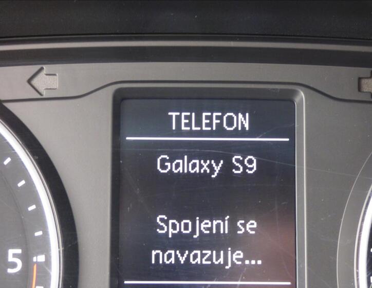 Volkswagen Caravelle 19