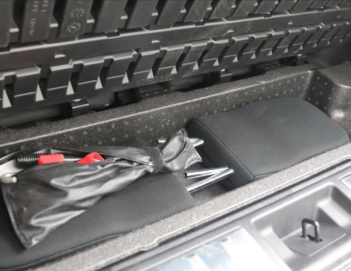 Mitsubishi Outlander 64