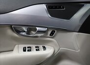 Volvo XC90 SUV 2,0 l 173 kw