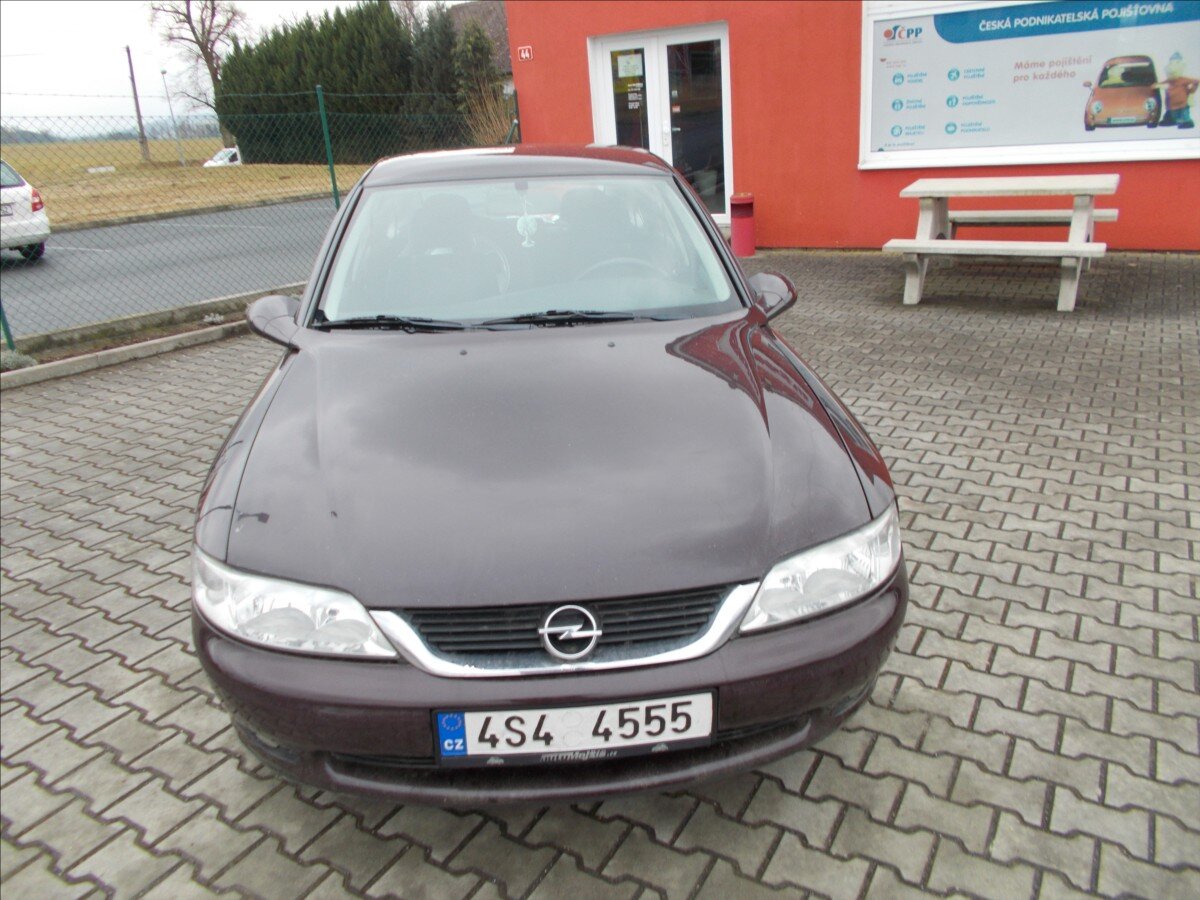 Opel Vectra Sedan 1,6 l 74 kw