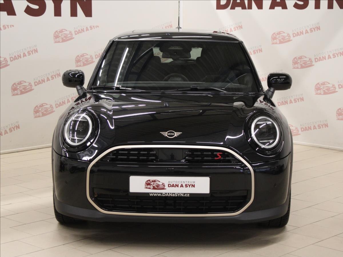 Mini Cooper Hatchback 2,0 l 150 kw