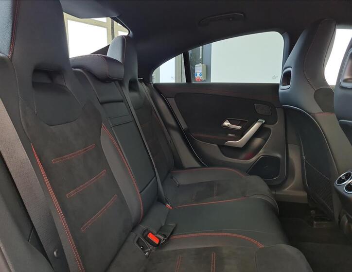 Mercedes-Benz CLA 19