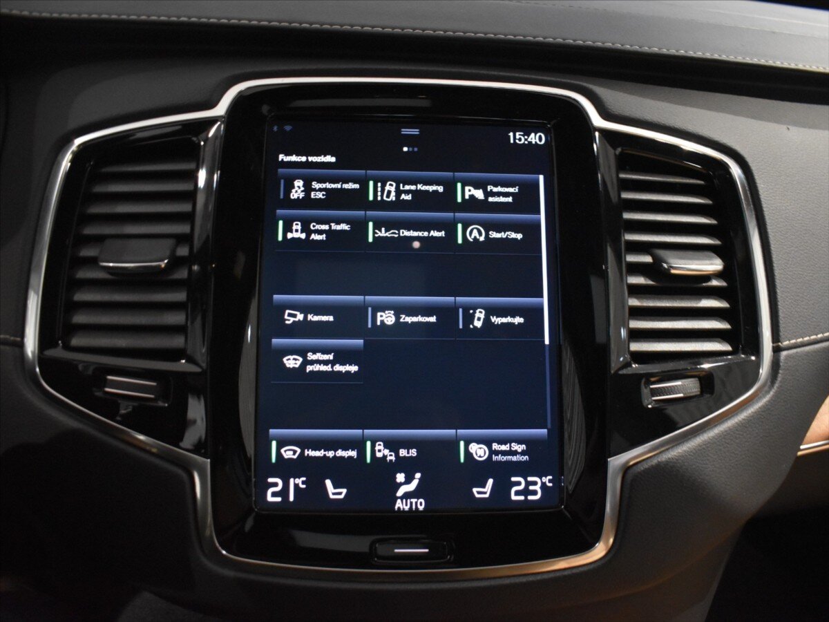 Volvo XC90 SUV / Terénní 2,0 l 177 kw