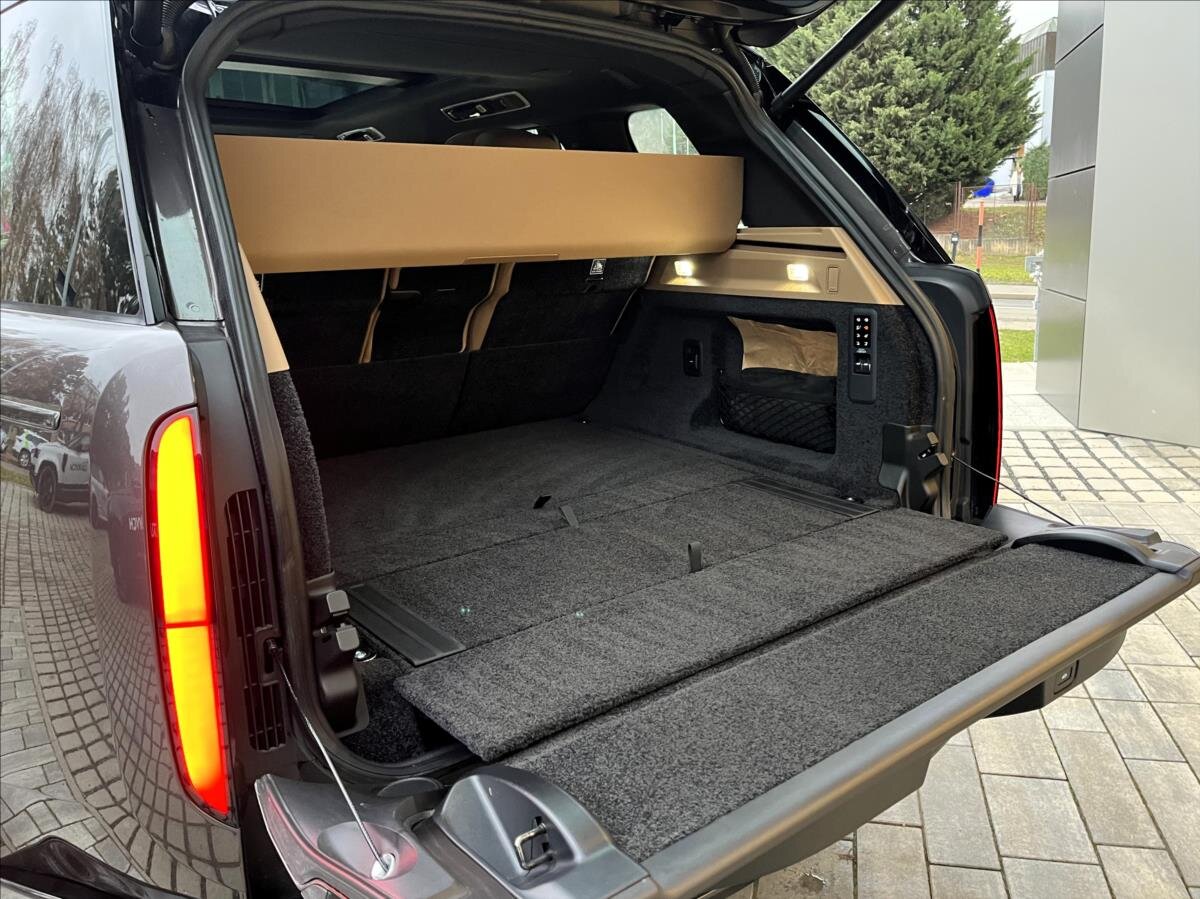 Land Rover Range Rover SUV 4,4 l 390 kw