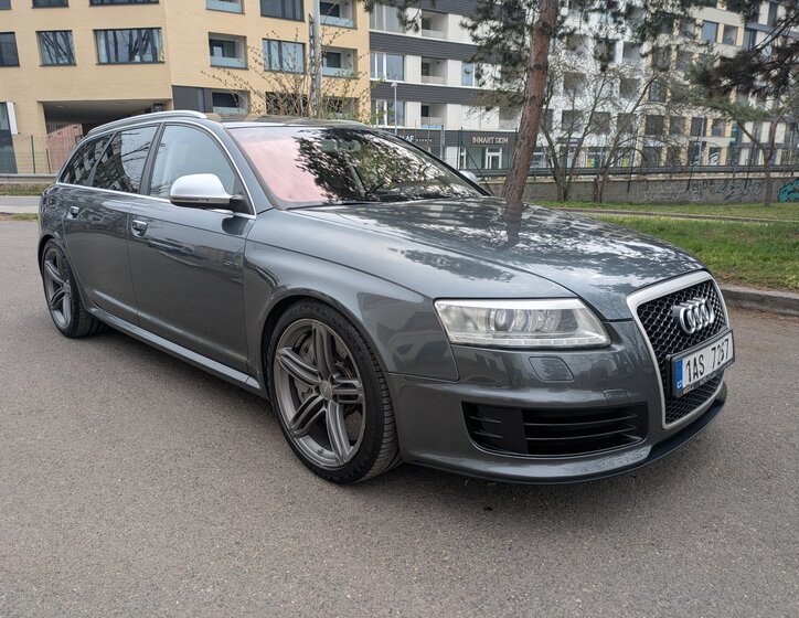 Audi RS6 Kombi 5,0 l 426 kw