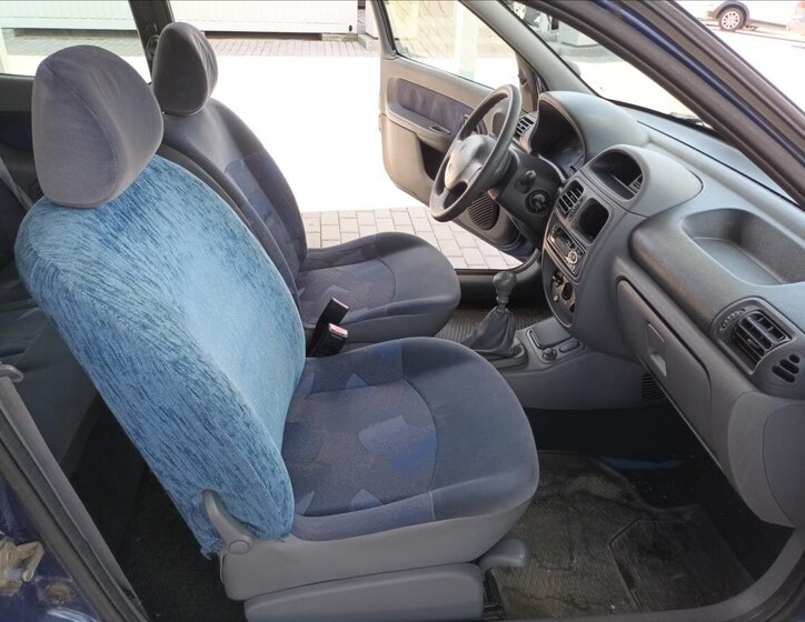 Renault Clio Hatchback 1,1 l 43 kw