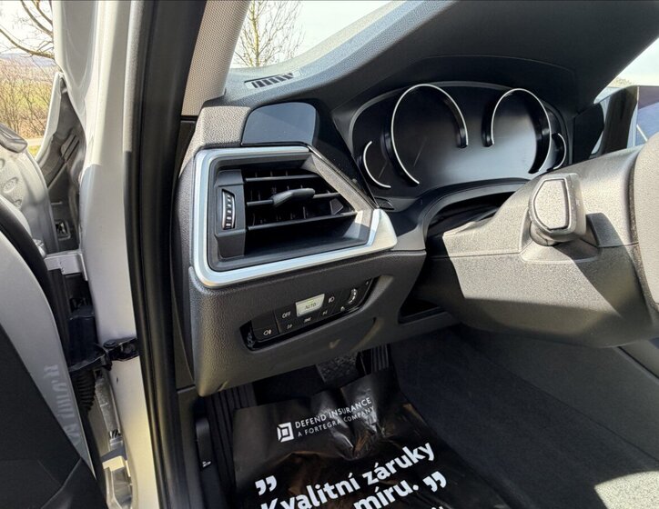 BMW Řada 3 Kombi 2,0 l 120 kw