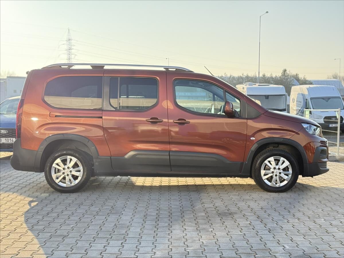 Peugeot Rifter MPV 1,5 l 96 kw