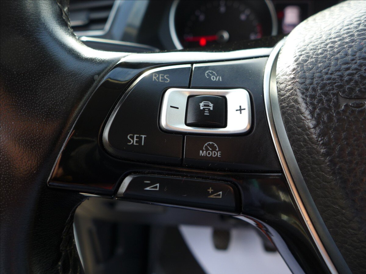 Volkswagen Tiguan SUV / Terénní 2,0 l 110 kw