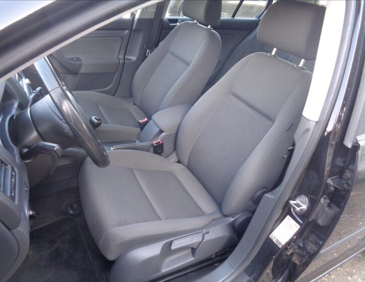 Volkswagen Golf Hatchback 1,6 l 75 kw