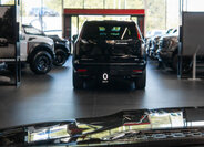 Jeep Grand Wagoneer SUV 6,4 l 351 kw