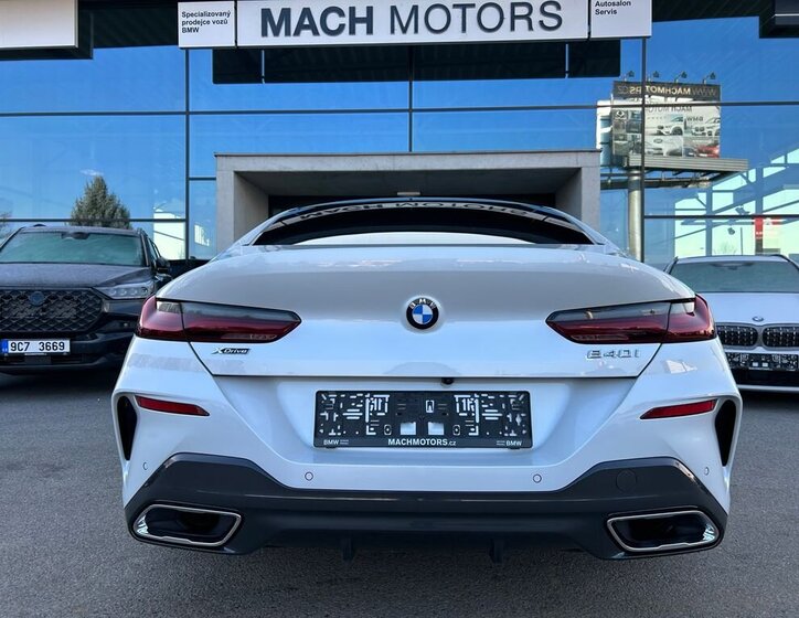 BMW Řada 8 Sedan / Limuzína 3,0 l 245 kw