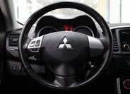 Mitsubishi Lancer Liftback 1,6 l 86 kw