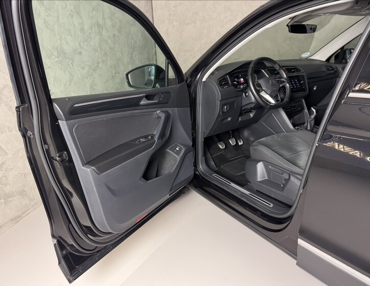 Volkswagen Tiguan 24