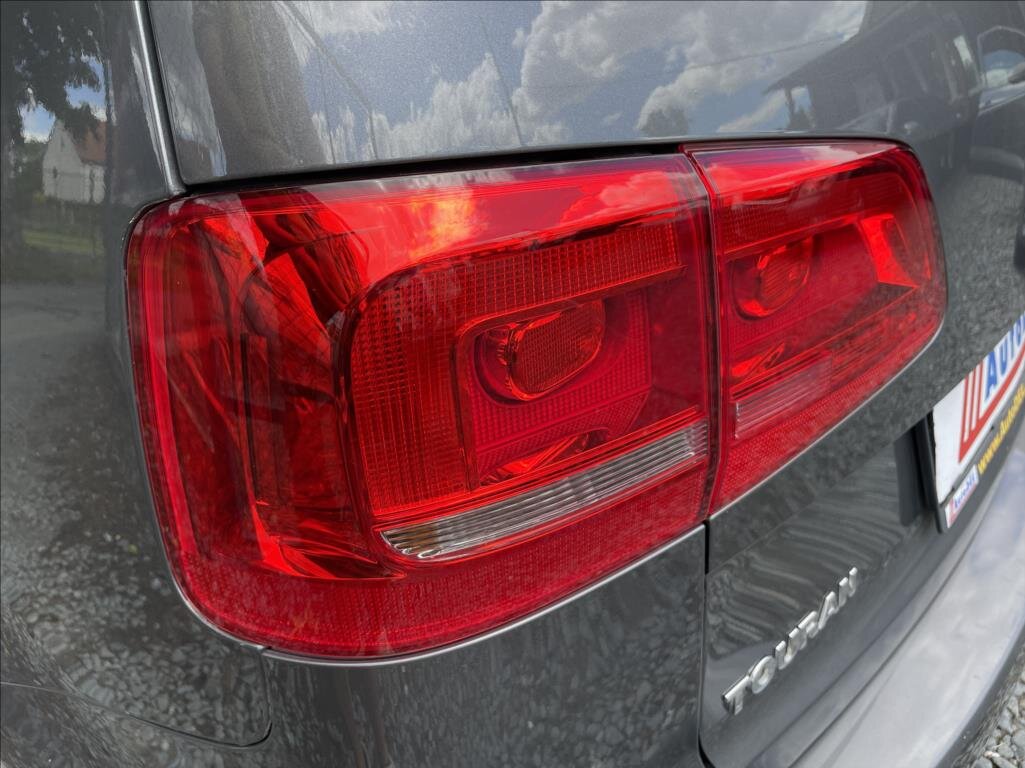 Volkswagen Touran MPV 1,6 l 66 kw