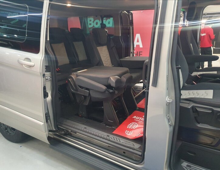 Ford Tourneo Custom Kombi 2,2 l 92 kw