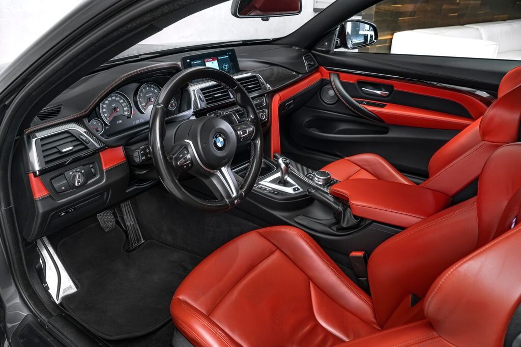 BMW M4 Kupé 3,0 l 331 kw