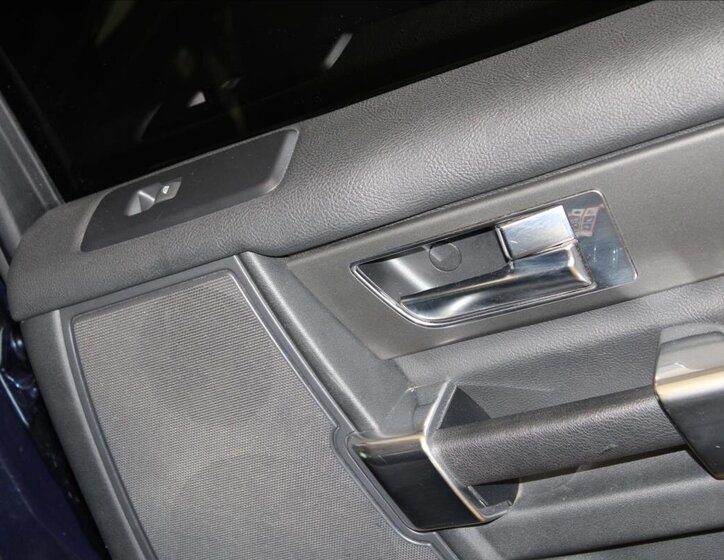 Land Rover Discovery SUV / Terénní 3,0 l 155 kw